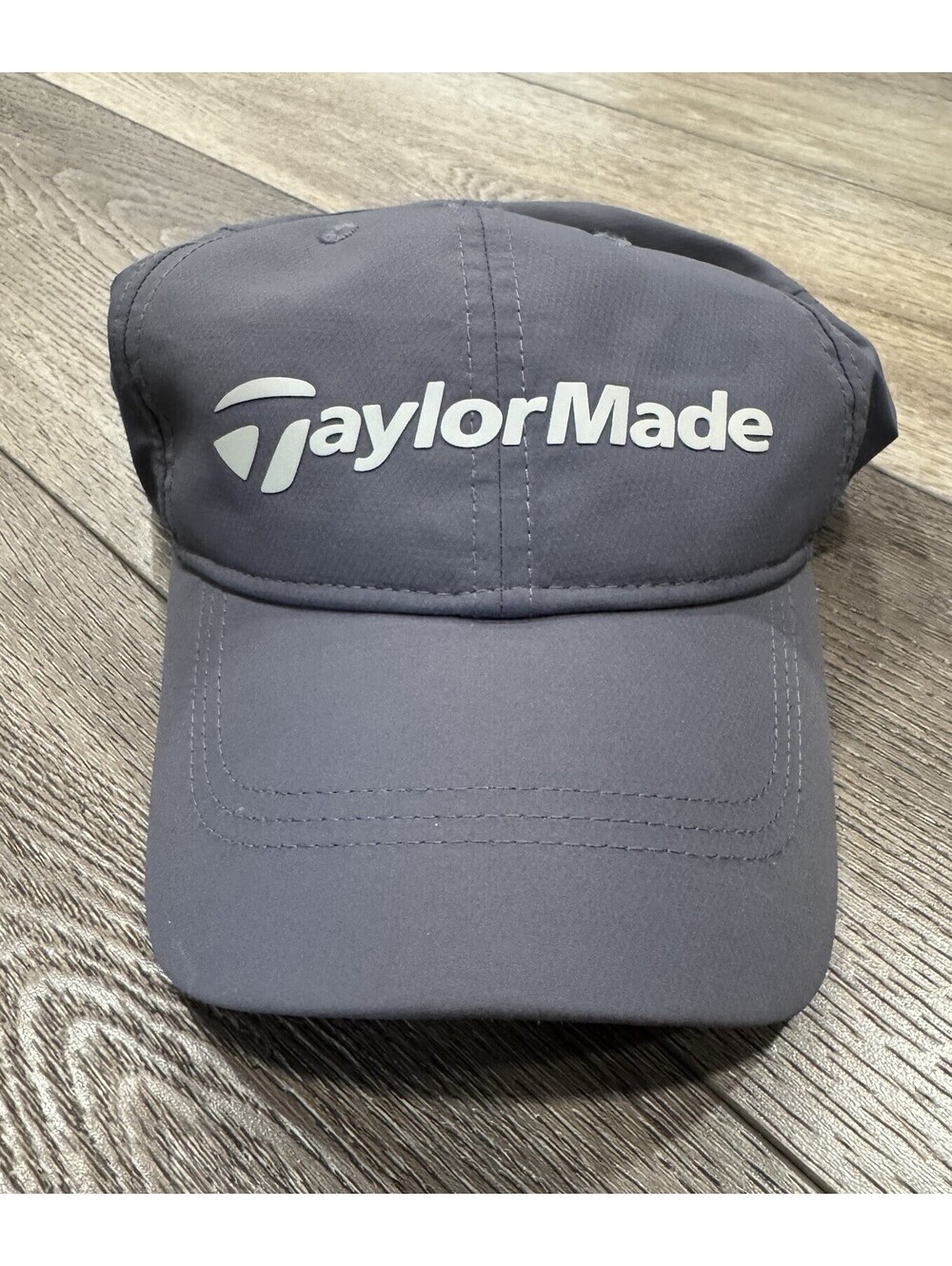 TaylorMade Strap Back Cap Hat Gray Golfing Outdoor Sports Lightweight Logo Mens